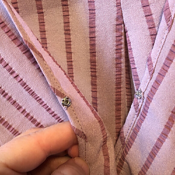 BCBG Maxazria Pink and Mauve Striped Blouse Faux wrap V Neck high-lo Size Small - Picture 4 of 12